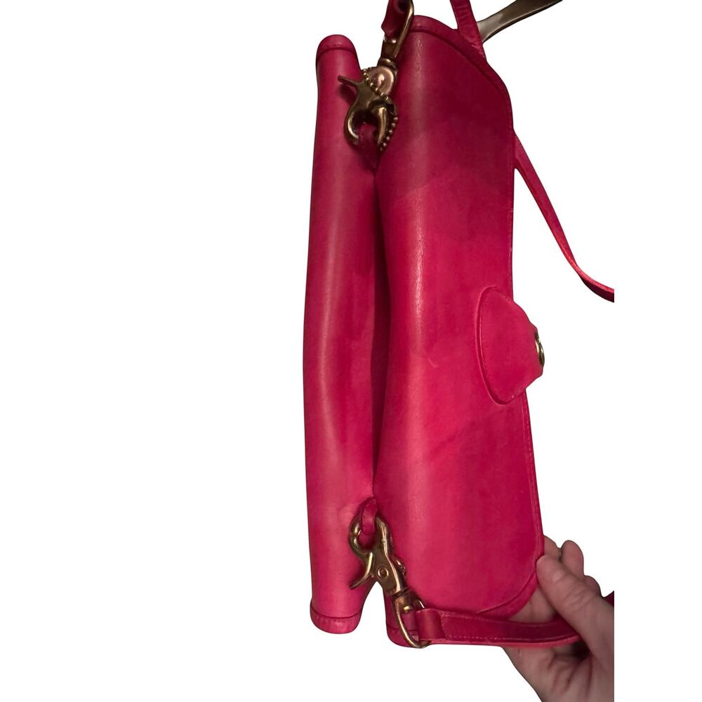 Vintage Coach Twin Clutch 9380 – Upcrafted Hot Bubblegum Pink - video - Picture 6 of 14